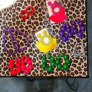 Classy Beautiful Earrings!  😍  bundle deal for all.